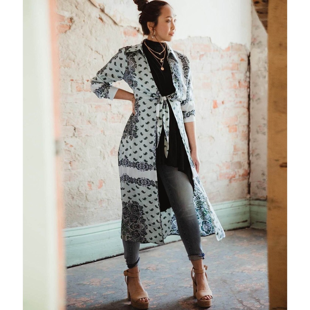 Satin Paisley Medallion Duster Kimono Gimicks